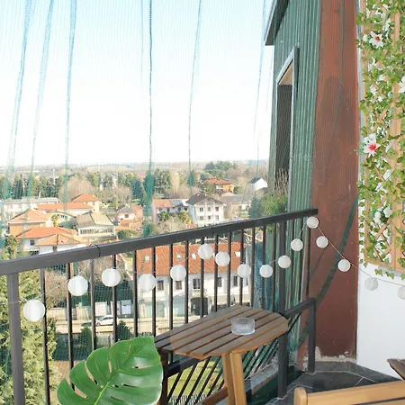 Nice Square Apartment Marcallo con Casone