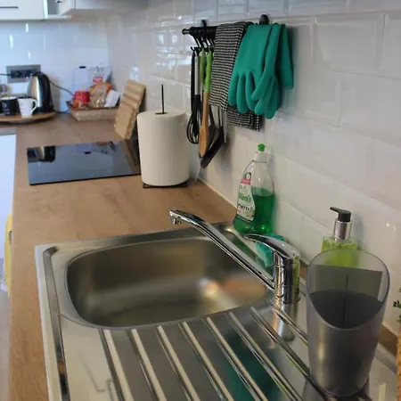 Nice Square Apartment Marcallo con Casone