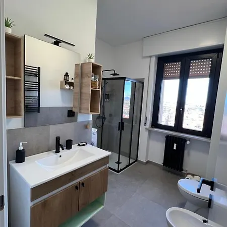 Nice Square Apartment Marcallo con Casone