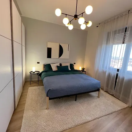 Nice Square Apartment